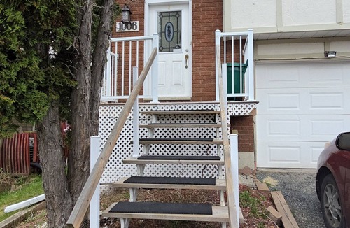 Sudbury Apartment | Newly renovated 3 bedrooms and 1 bathrooms. Located in the prime location.