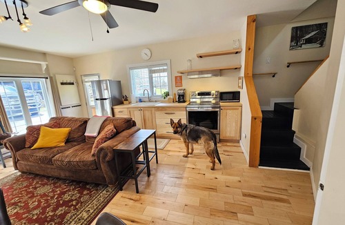 Bolton-Est Cottage | Newly Renovated Cozy Cottage with Wood Burning Stove - Sleeps up to 4