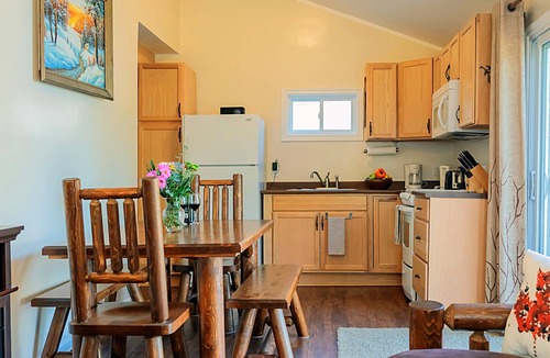 Milford Cottage | Newly Renovated, Waterfront Cottages located in Prince Edward County