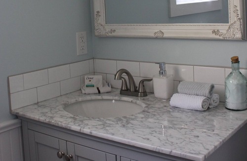 Tryon House | Newly Renovated Waterfront Home Close to Victoria & South Shore Beach