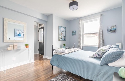 Centretown West Apartment | Newly Upgraded Pet-Friendly Apartment