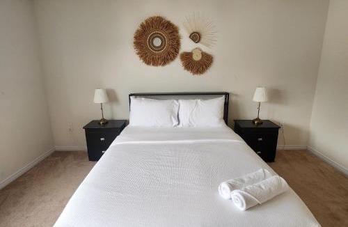 Thorold House | Niagara Oasis Hideaway