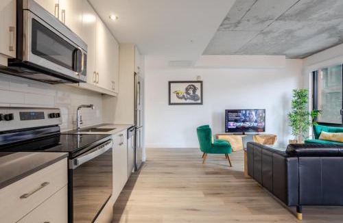 Cite Multimedia Apartment | Nice 2 bedroom apartment in Old Port