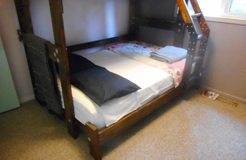 Whitehorse House | Nice Bunk Bed