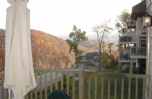 Mont-Tremblant Village Ski Chalet | Nicely Decorated Cozy 5BR Spacious Townhouse 10 minutes from Tremblant Skiing