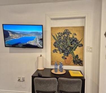Guelph Apartment | Nimo Homestay , New Entire Studio Apartment Guelph