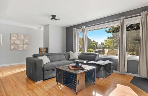 Red Deer House | Nineteen55 4BR Parkside Home in Central Red Deer