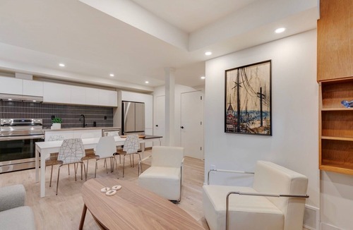 Northwest Calgary House | No. 2 Rosetree Suites - Stylish 3BR Home w/Perfect Quiet Calgary Location