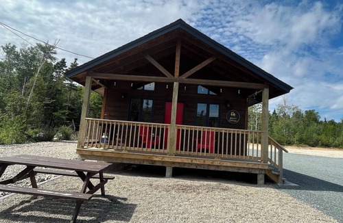 Sandringham Cabin | Noah's Cottage at Sandringham