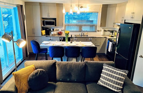 Plateau Apartment | NOUVEAU* cœur de Ste-Foy *free parking*Fast wifi