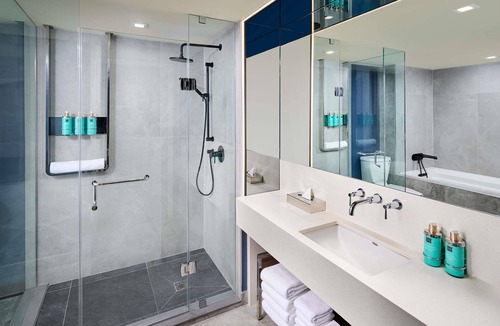 Vaughan Hotel | Novotel Toronto Vaughan Centre