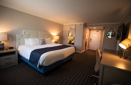 Western Shore Hotel | Oak Island Resort & Conference Centre