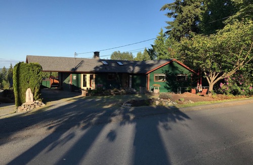 Chemainus House | Oasis in the Cowichan Valley - Oceanview property