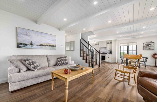 Port de Grave House | Ocean Front Saltbox 'SeaForever' w/Hot Tub