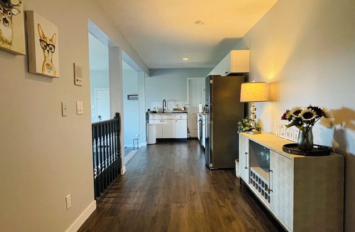 Cordova Bay House | Ocean View 2-Bedroom Suit in Cordova Bay, Victoria