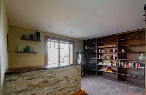 Feltzen South House | Ocean View Villa with Hot Tub and Movie Theatre