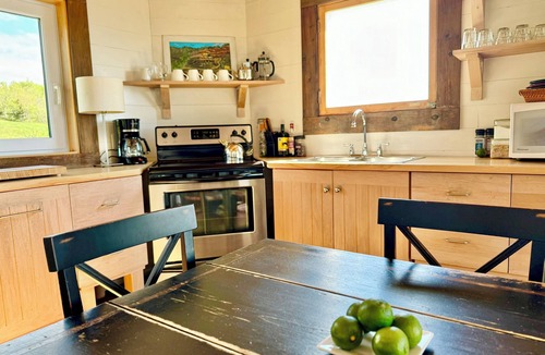 Chimney Corner Cottage | Oceanfront Cottage with Awesome Views, 2 min. to Beach, near Cabot Trail & Park
