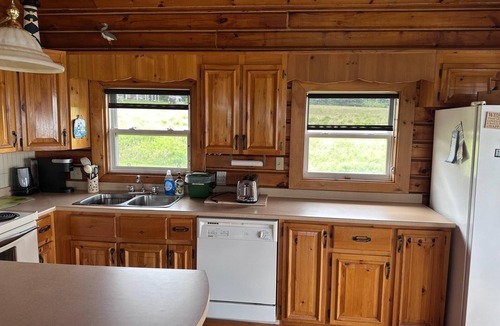 North Rustico Cottage | Oceanfront Cottage | Pet-Friendly | Direct Beach Access | North Rustico Bay!