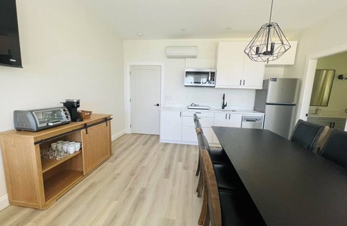 Yellow Point House | Oceanfront Guest Floor with King beds/Beach access