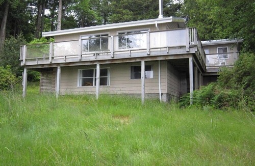 Pender Island House | Oceanfront Home in the pristine Canadian Gulf Islands
