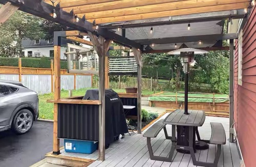 Bay Roberts House | Oceanfront Hot Tub - 90m from the Cable Building National Historic Site Canada