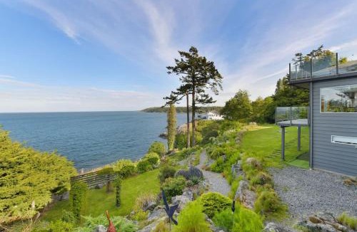 Gordon Head House | Oceanfront Oasis