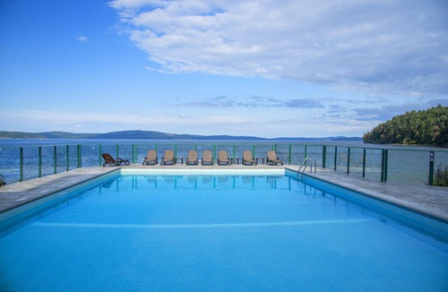 North Oyster Condo | Oceanfront Seaside Vacay with stunning views at Inn of the Sea,Pool/Hot Tub/Dock