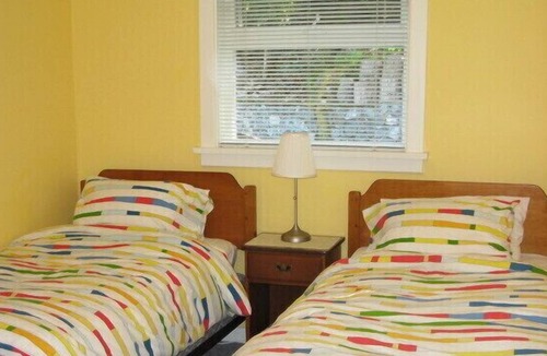 Victoria House | Oceanfront Spacious Family Home W Private Beach Near Victoria