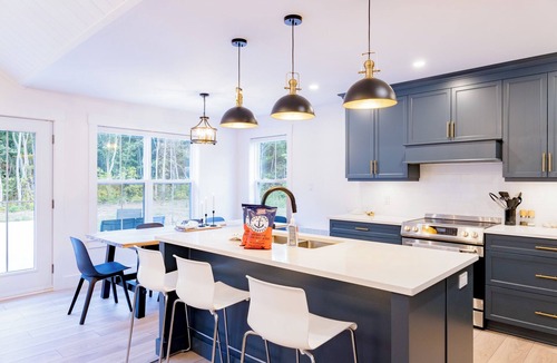 Lakeside House | Oceanlinks Escape near Crowbush Golf Course & Lakeside Beach
