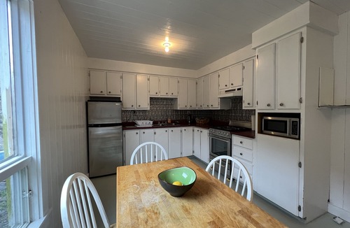 Dunfield Cottage | Oceanside Artists Cottage, Dunfield, Trinity Bay