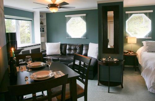 Regional District of Nanaimo Apartment | Oceanview Guest Suite with Large 2 Person Soaker Tub