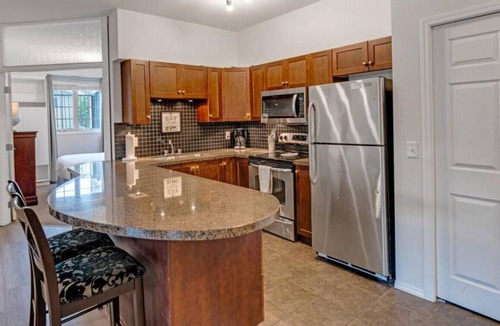 Quail Ridge Apartment | Okanagan Excellence - Poolside! #1322