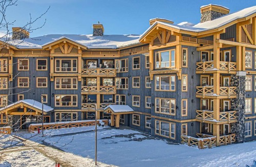 Big White Ski Resort Condo | Okanagan - Stonegate Resort Unit A202