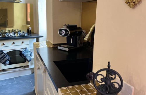 Toscolano Maderno House | Old town Villa Rustico vacation home 600 meters to the SEE CASA LINDNER 14Guest