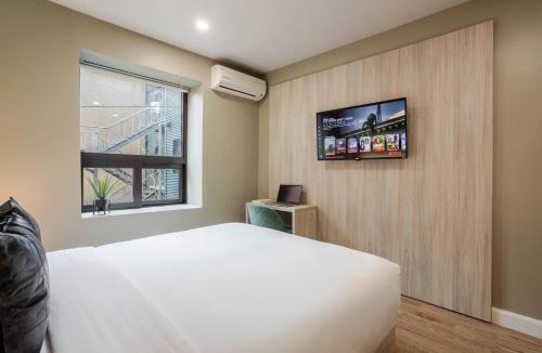 Gay Village Hotel | Olympia Hotel by Lodgo