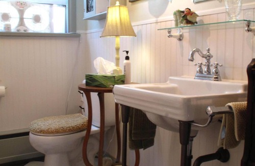 Wheatley Bed & Breakfast | Omstead's On Erie
