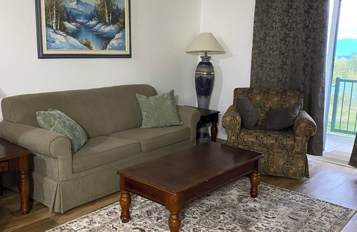East Kootenay Condo | On Hill Mountain Retreat