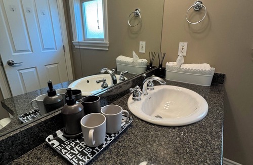Richmond House | One bedroom and one bathroom with independent entrance, free Wi-fi, free parking