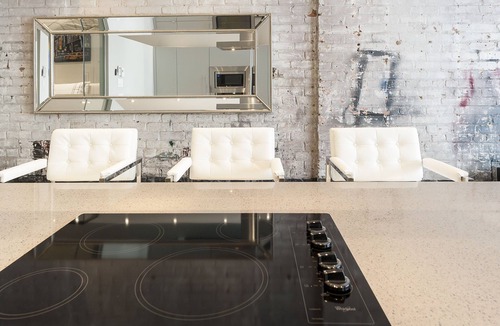 Milton Park Apartment | One-Bedroom Apartment