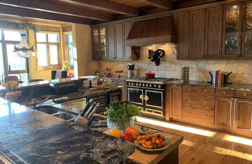 Silvertip House | One Of A Kind Mountain Home With Gorgeous mountain Views