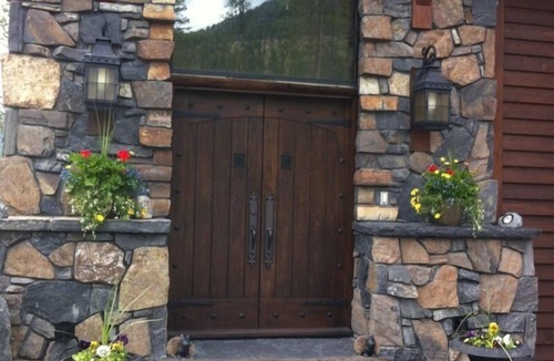Silvertip House | One Of A Kind Mountain Home With Gorgeous mountain Views