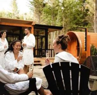 Petite-Riviere-Saint-Francois Ski Chalet | ONNEA - Magical Chalet with Stunning Views, Sauna & Hot Tub