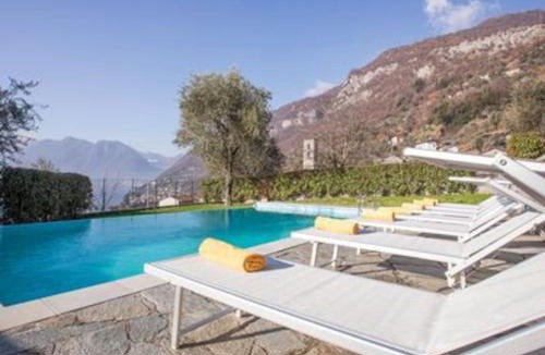 Ossuccio Apartment | Ossuccio Sanny-Grande B sleeps 8 with POOL by Italian Apartments