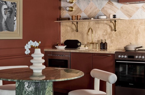 Stratford Hotel | Our spiciest suite—flat 6 is dipped in a hot red hue.