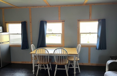 Onanole Cabin | Owl - Cabin at Sunset Bay