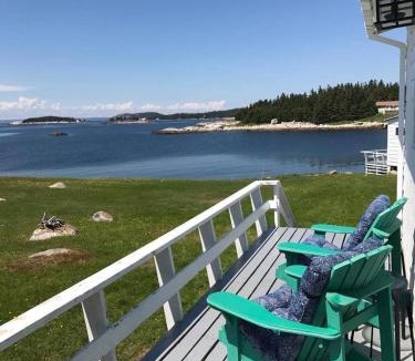 Indian Harbour Ski Chalet | Oyster Cottage