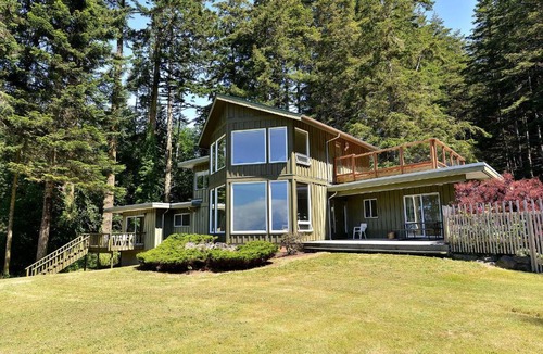 East Sooke House | Pacific Coast Beach House
