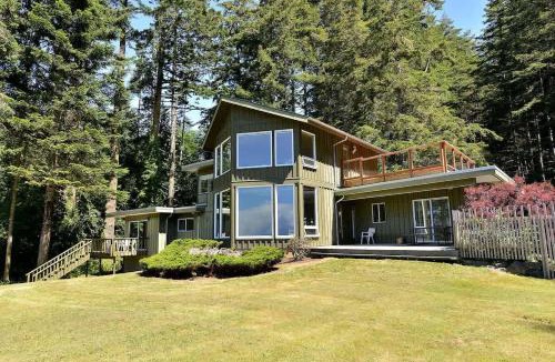 East Sooke House | Pacific Coast Beach House
