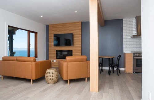 Juan de Fuca Electoral Area Condo | Pacific Coast Oceanfront 2 bedroom condo, nstudio plus adjoining 1 bedroom condo