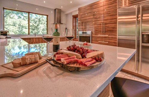 Sainte-Ann-des-Lacs House | Panorama CITQ 296502